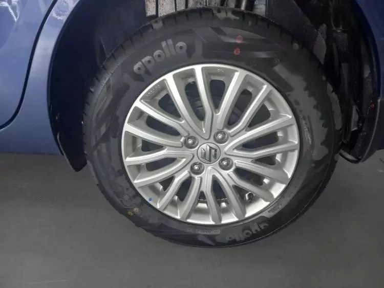 SUZUKI Dzire GL