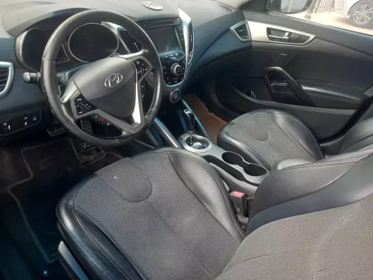 Hyundai Veloster