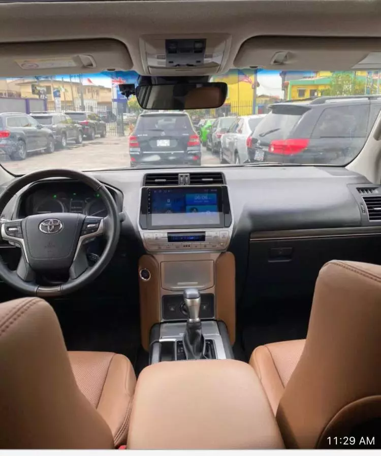 Toyota Landcruiser Prado