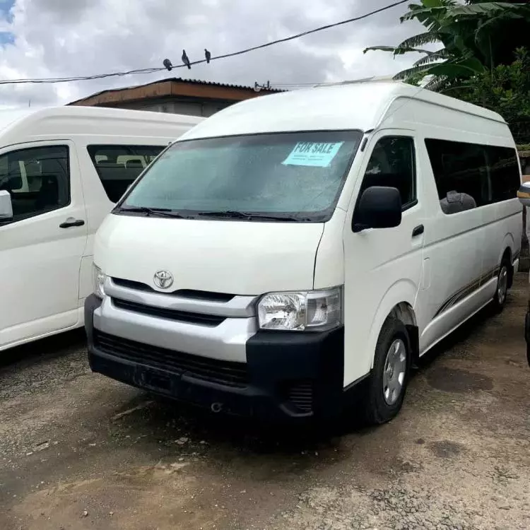 Toyota Hiace (High Roof)