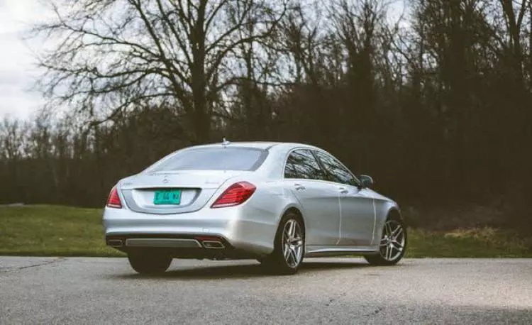 Mercedes-Benz S 550