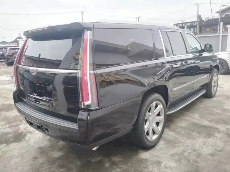 Cadillac Escalade