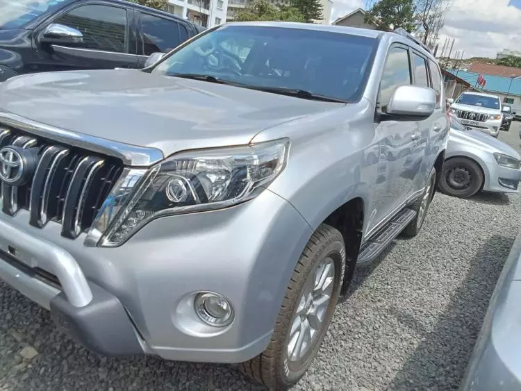 Toyota Landcruiser Prado