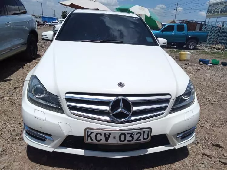 Mercedes-Benz C 200