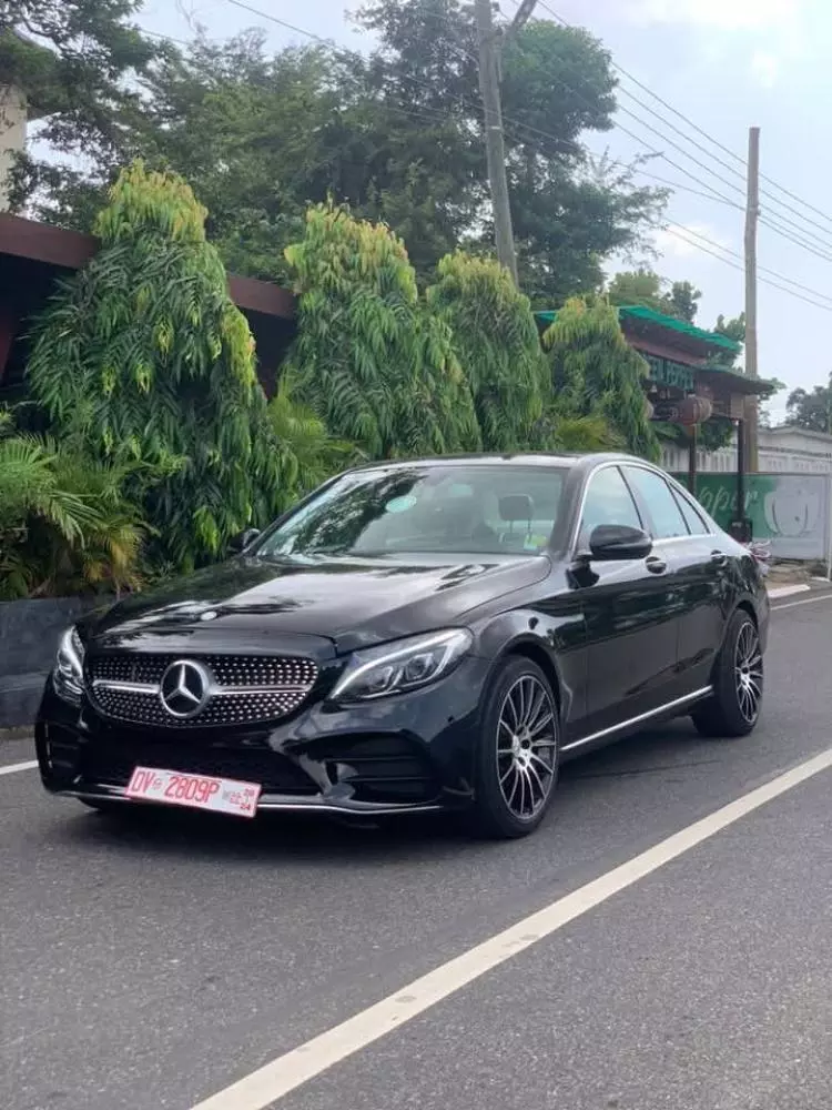 Mercedes-Benz C 300