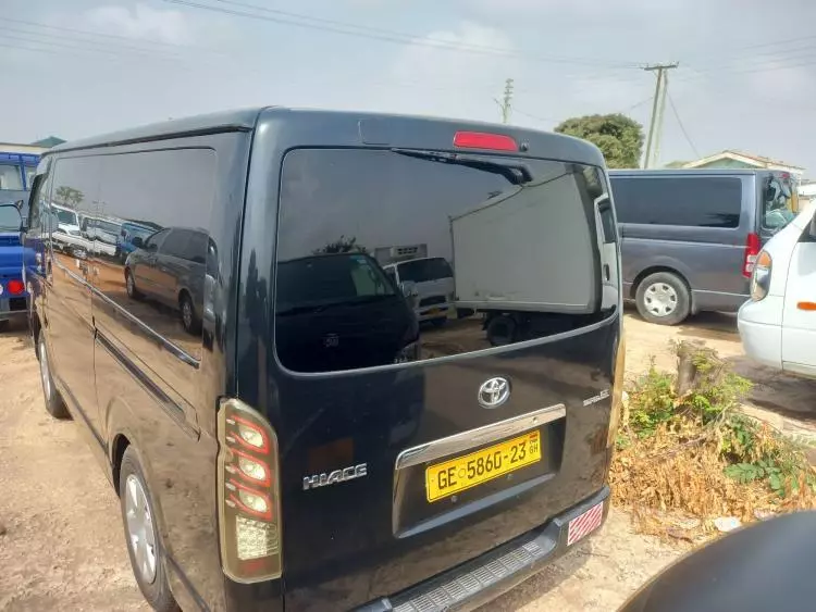 Toyota Hiace
