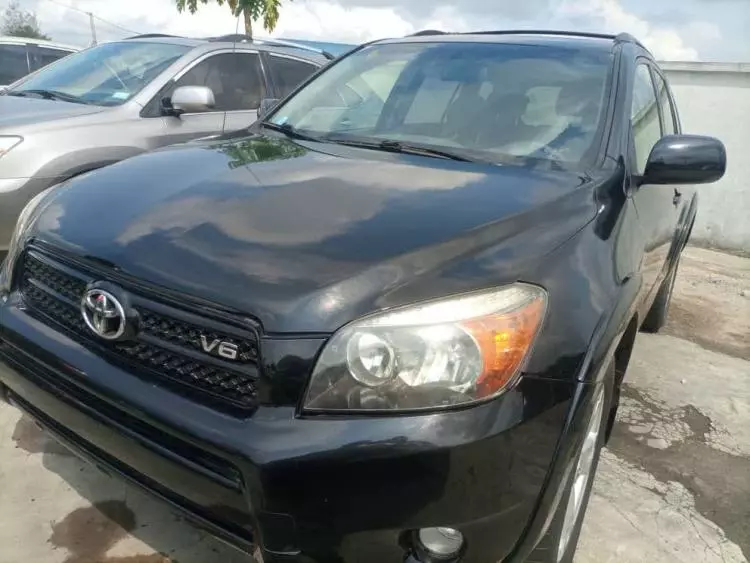Toyota RAV 4