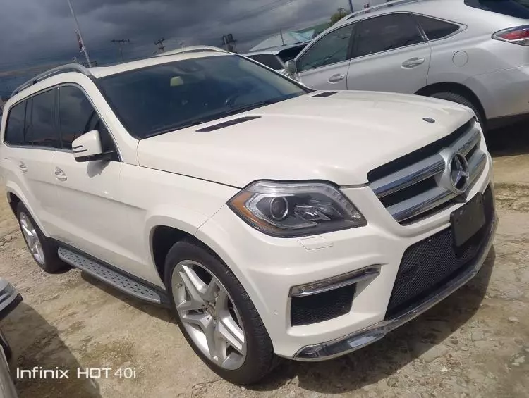 Mercedes-Benz GL 550