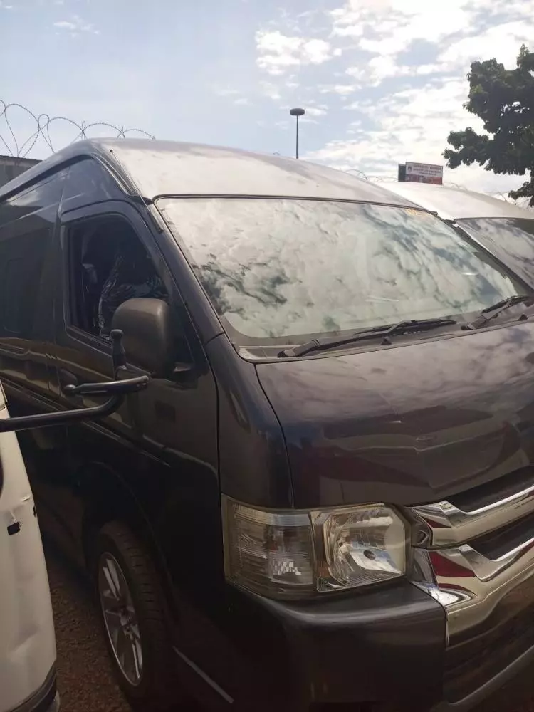 Toyota Hiace (High Roof)