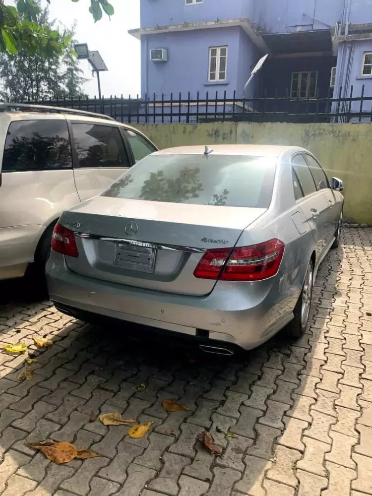 Mercedes-Benz E 550