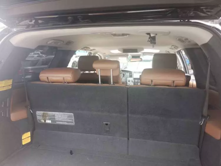 Toyota Sequoia