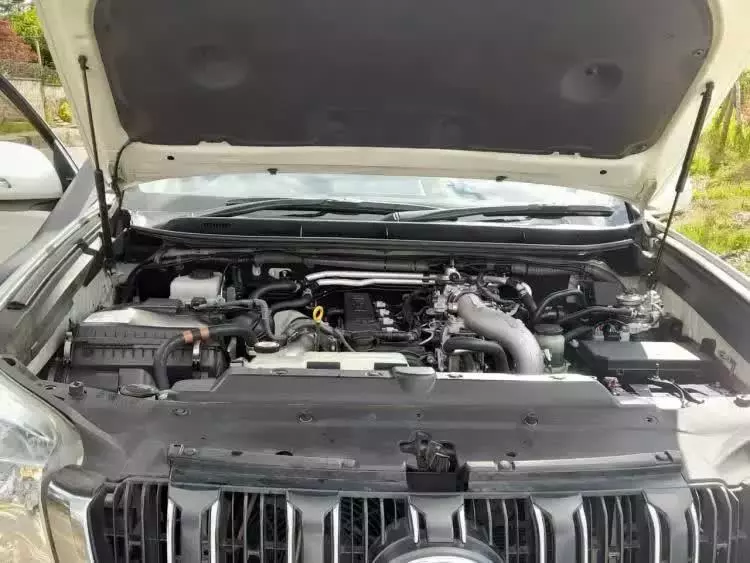 Toyota Landcruiser Prado
