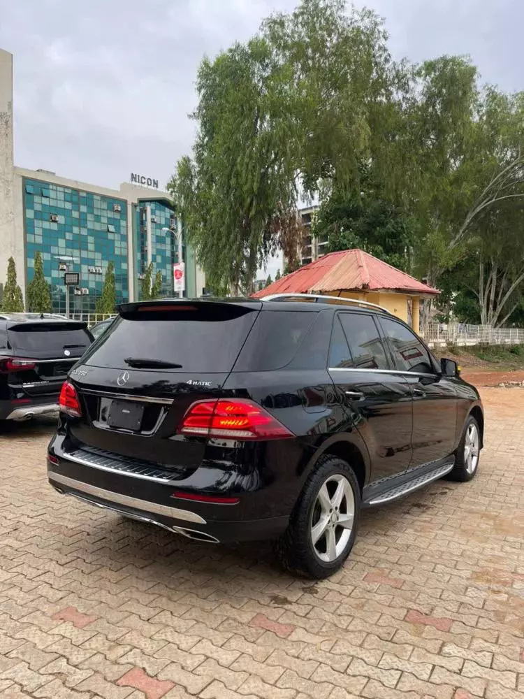 Mercedes-Benz GLE 350