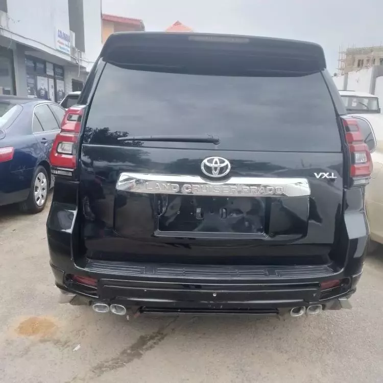 Toyota Landcruiser Prado