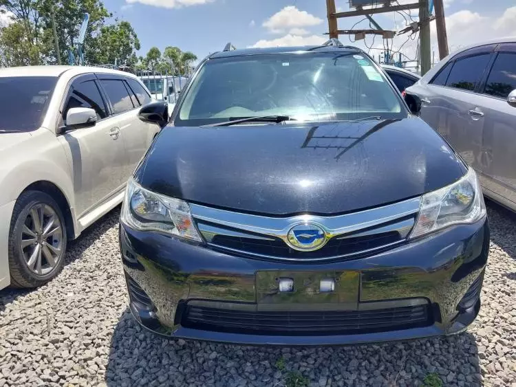 Toyota Fielder hybrid