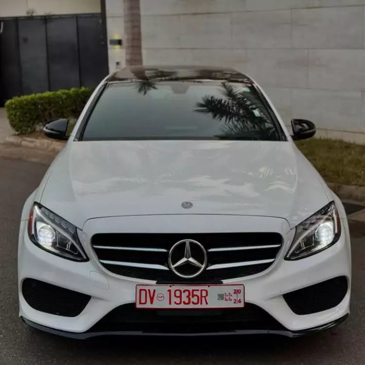 Mercedes-Benz C 300