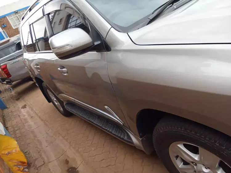 Toyota Landcruiser  V8