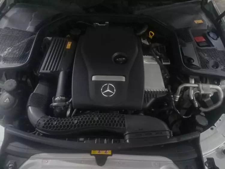 Mercedes-Benz C 200