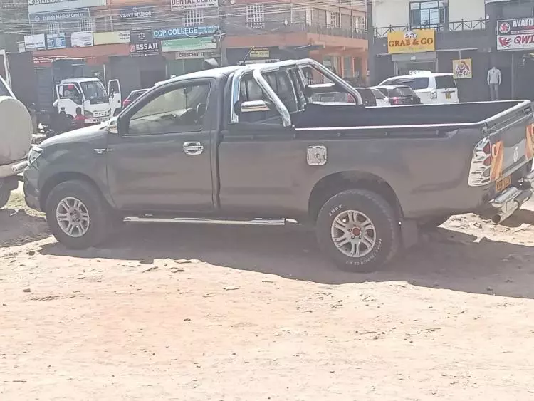 Toyota Hilux