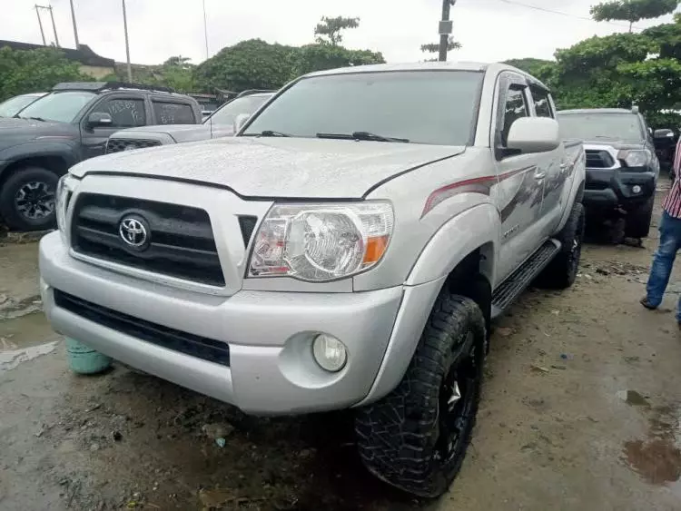 Toyota Tacoma