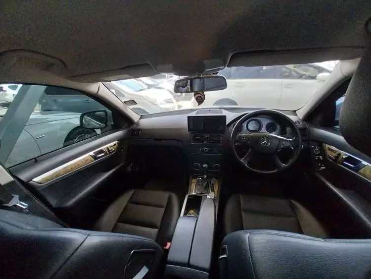 Mercedes-Benz C 200