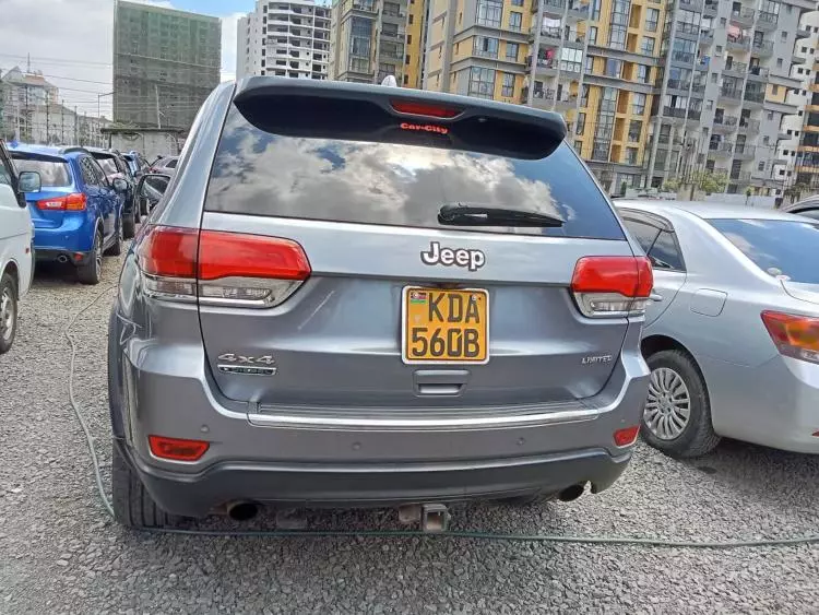 JEEP Latitude