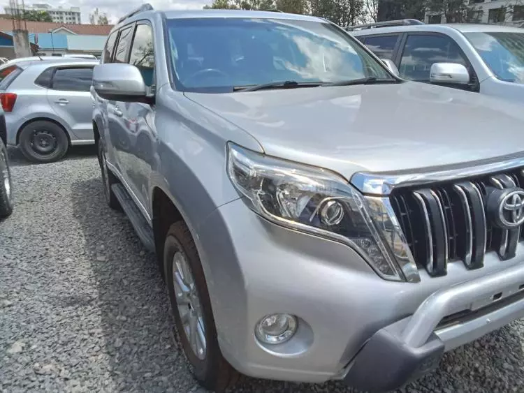 Toyota Landcruiser Prado