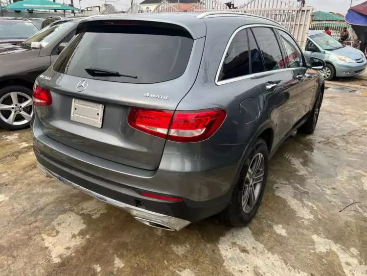 Mercedes-Benz GLC 300