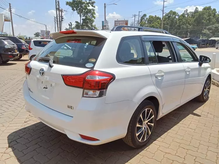 Toyota Fielder hybrid