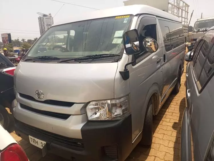 Toyota Hiace (High Roof)