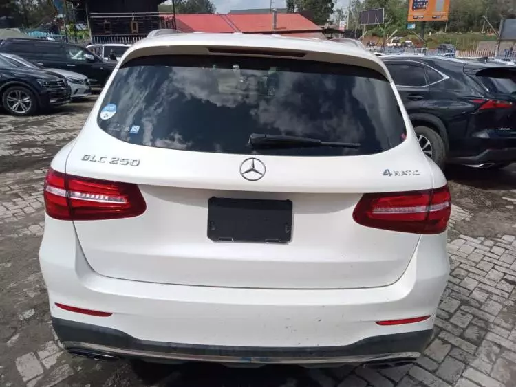 Mercedes-Benz GLC 200