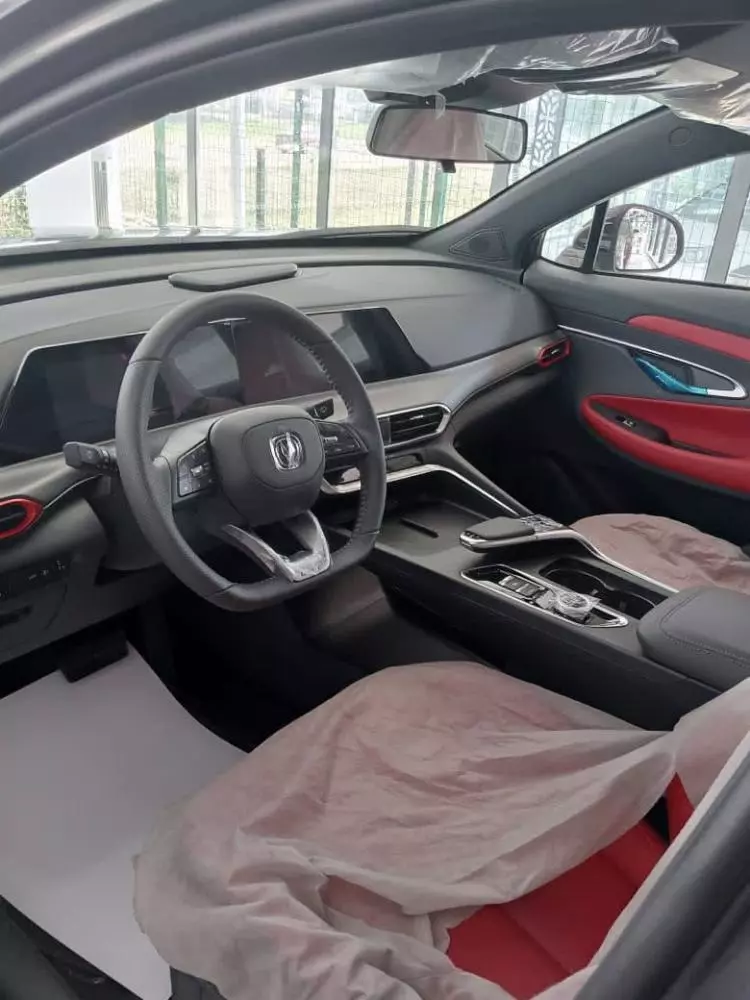 CHANGAN UNI-T