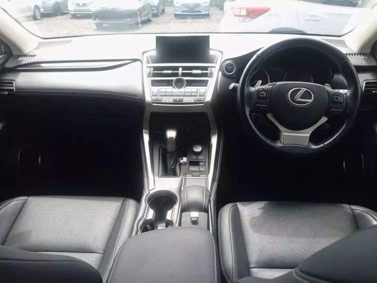 Lexus NX300h Hybrid