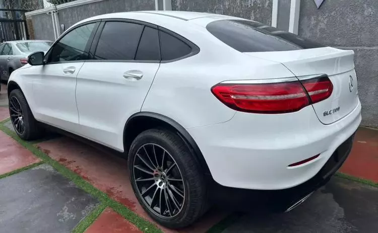 Mercedes-Benz GLC 300