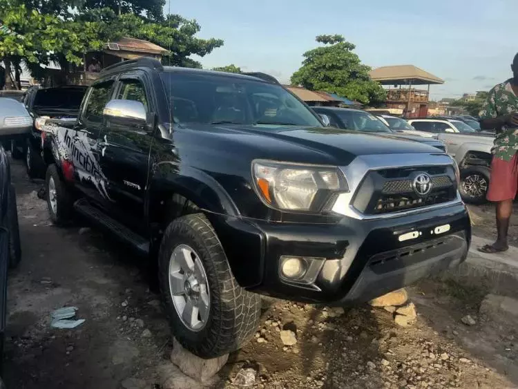 Toyota Tacoma