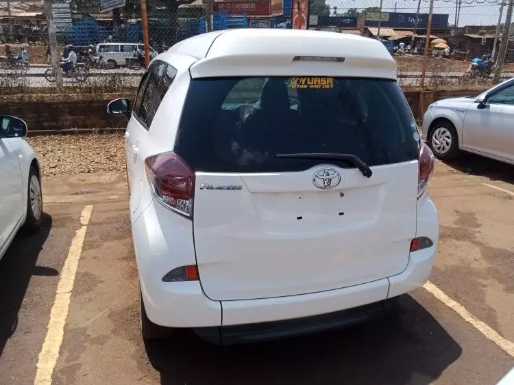 Toyota Ractis