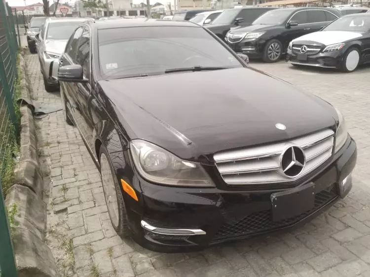 Mercedes-Benz C 300