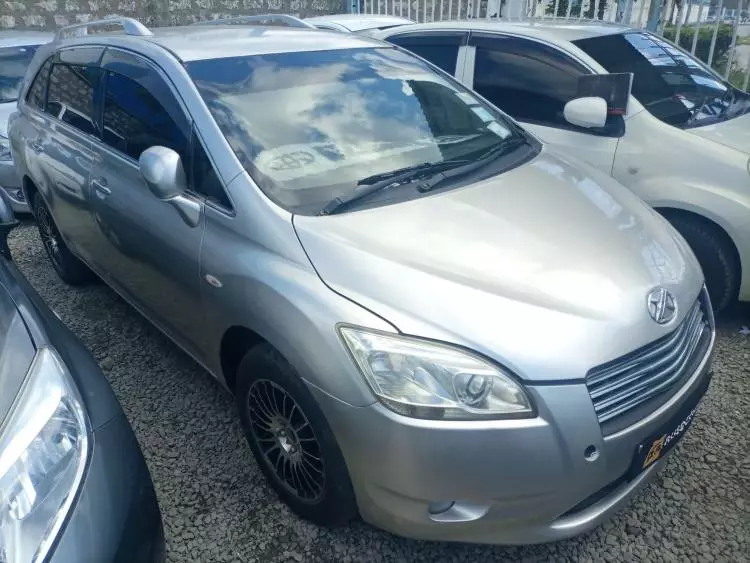 Toyota Mark X Zio
