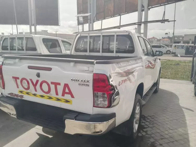 Toyota Hilux