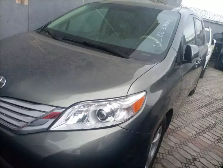 Toyota Sienna