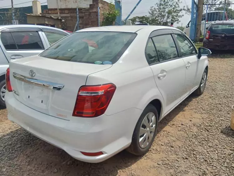 Toyota Axio