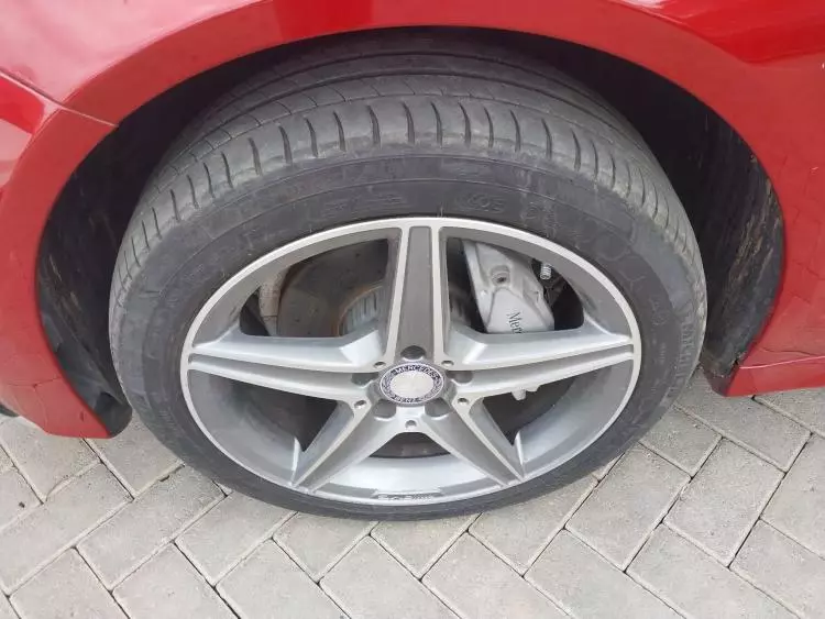Mercedes-Benz C 200