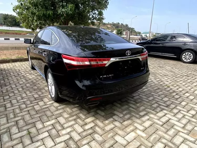 Toyota Avalon