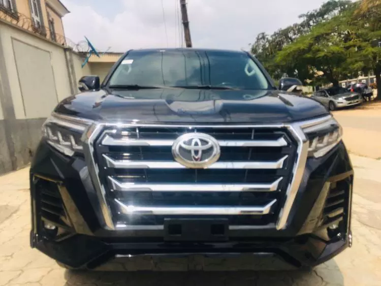 Toyota Land Cruiser Prado TX L