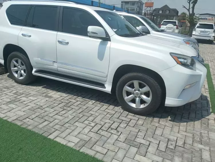 Lexus GX 460