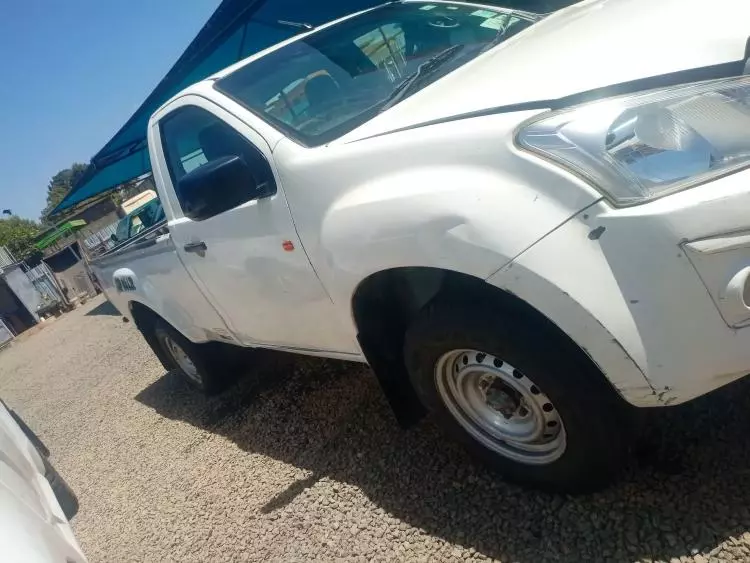 Isuzu D-Max