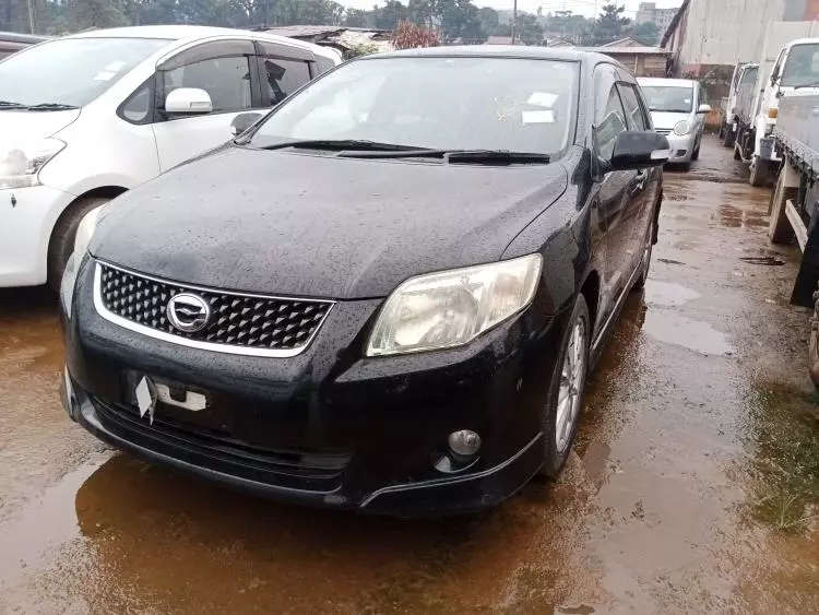 Toyota Fielder 