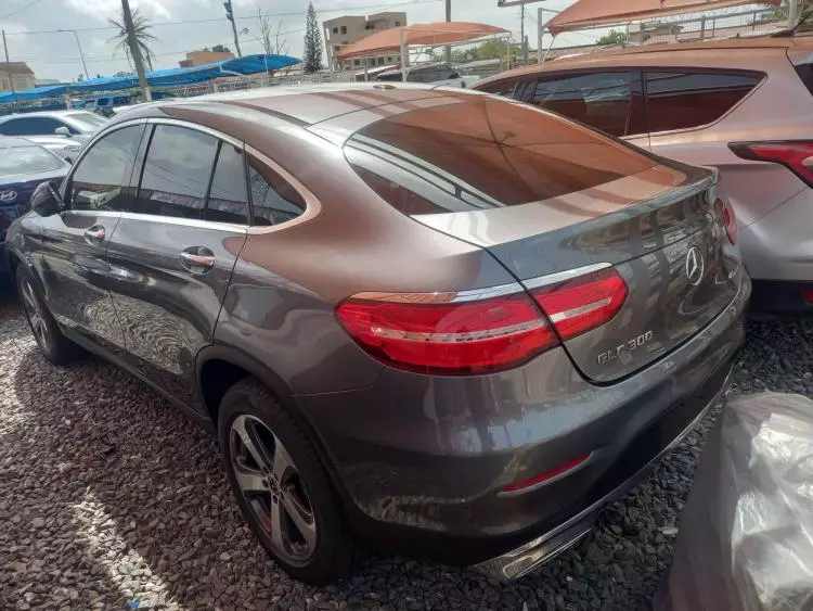 Mercedes-Benz GLC 300