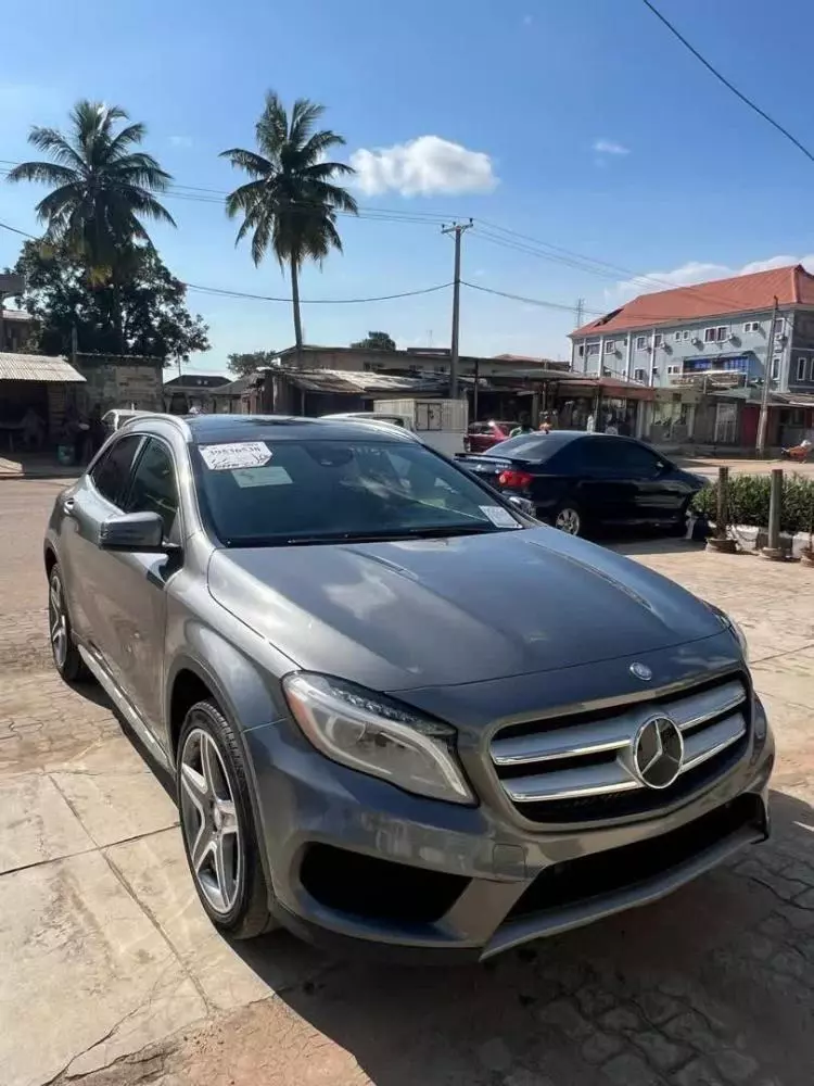 Mercedes-Benz GLA 250