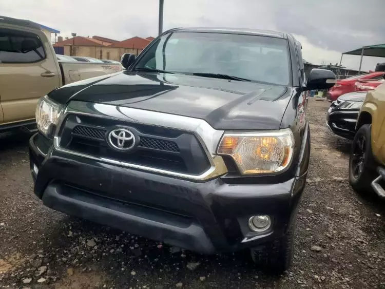 Toyota Tacoma